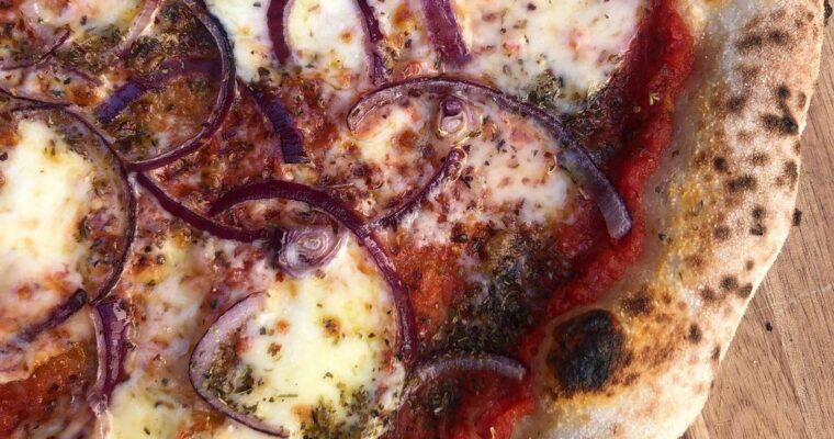 Red Onion and Gouda Pizza