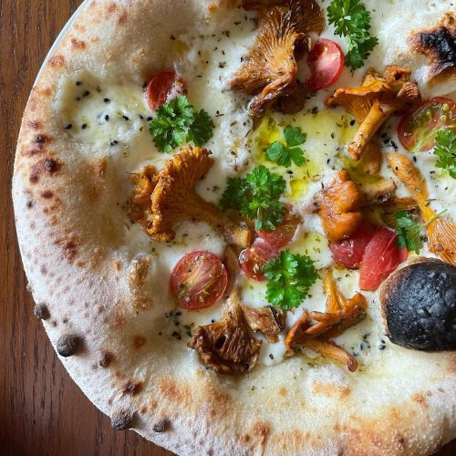 Chanterelle Mushroom & Parsley Pizza