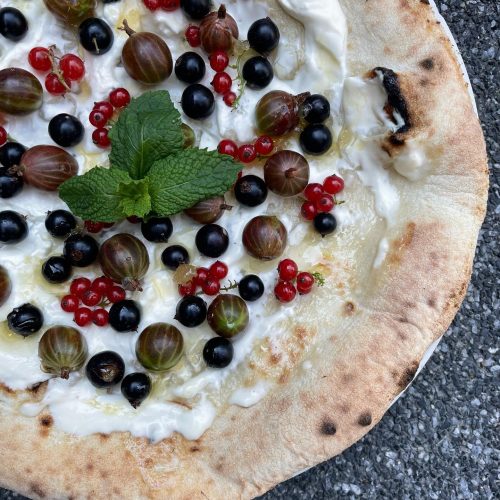 Mascarpone & Fruit on Pizza