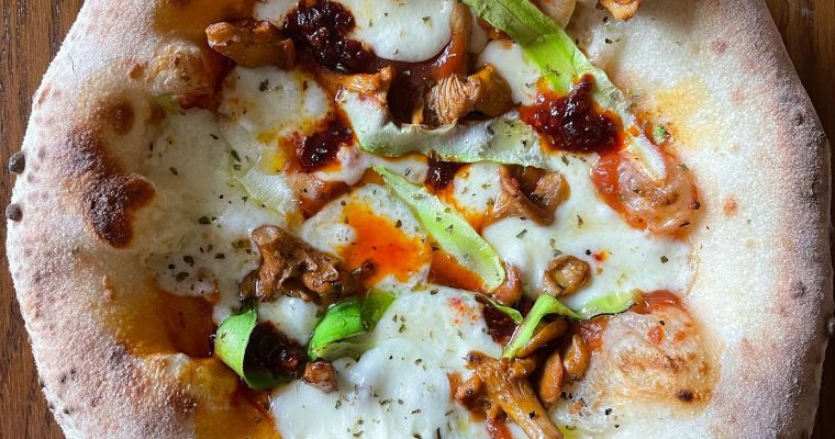 Zucchini, Chanterelle Mushrooms, & Nduja Pizza