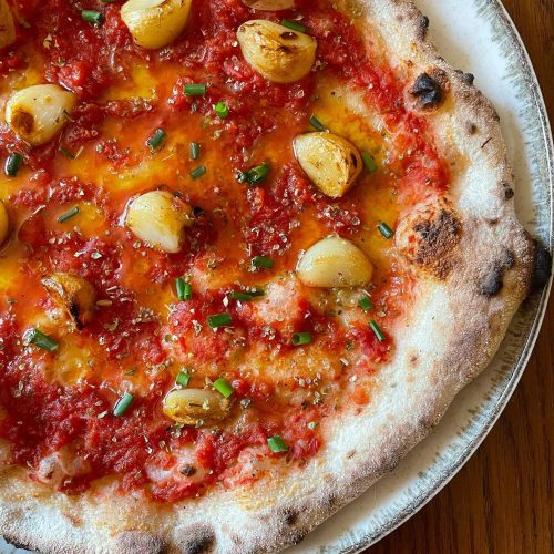 Roast Garlic Marinara Pizza