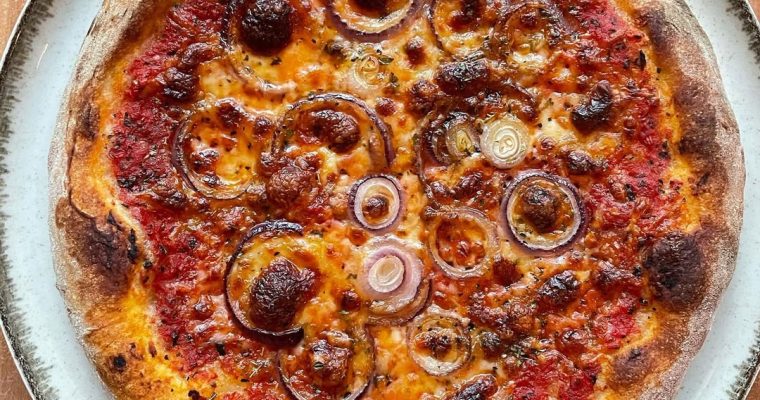 New York Style Margherita Pizza with Red Onion